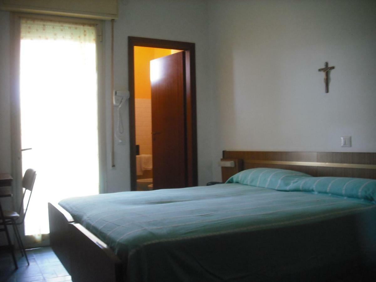 Hotel Bellevue Cesenatico Εξωτερικό φωτογραφία